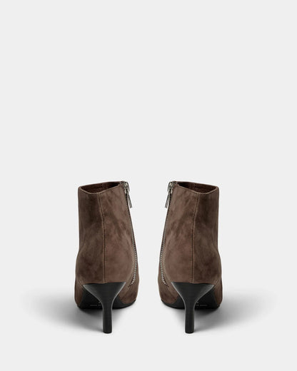 the ESSENTIALS bootie, brown