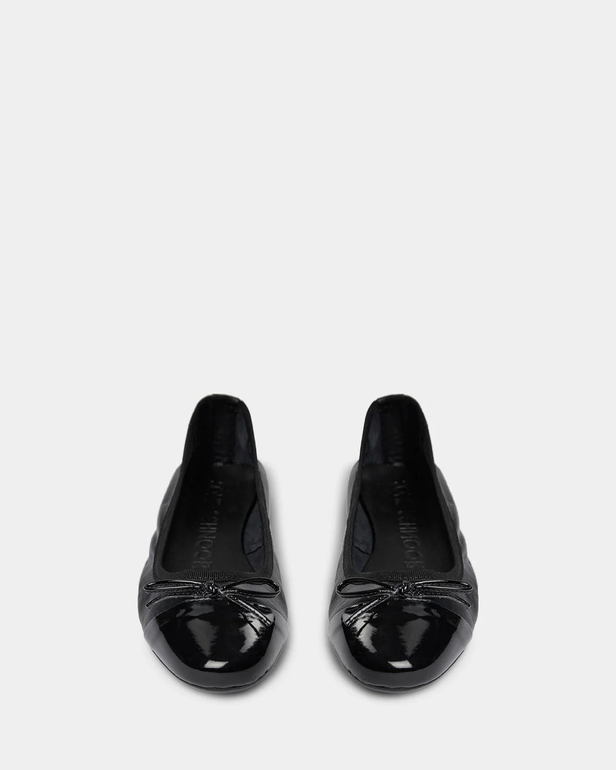 the ESSENTIALS ballerina, black