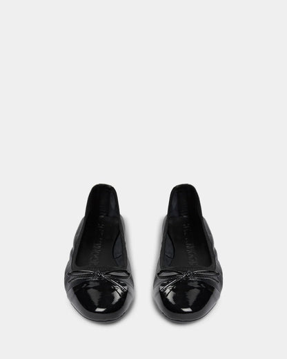 the ESSENTIALS ballerina, black