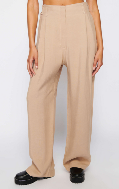 the DEL FULL leg trouser