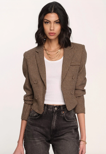 the LUPIN blazer, walnut