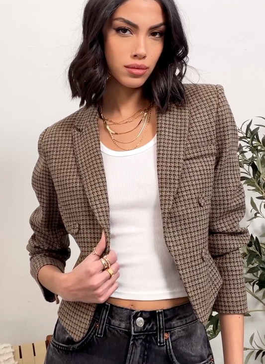 the LUPIN blazer, walnut