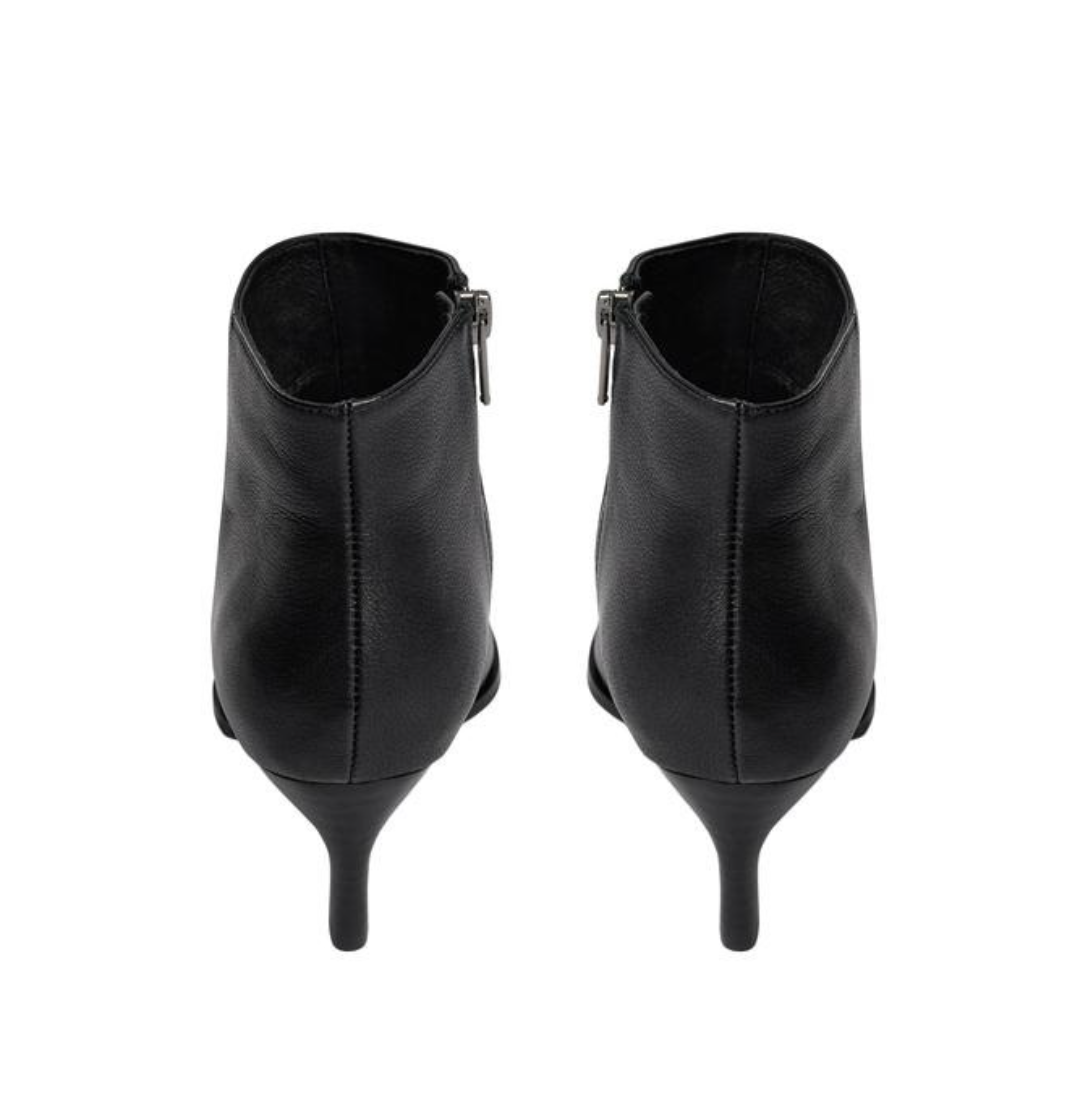 the ESSENTIALS bootie, black leather