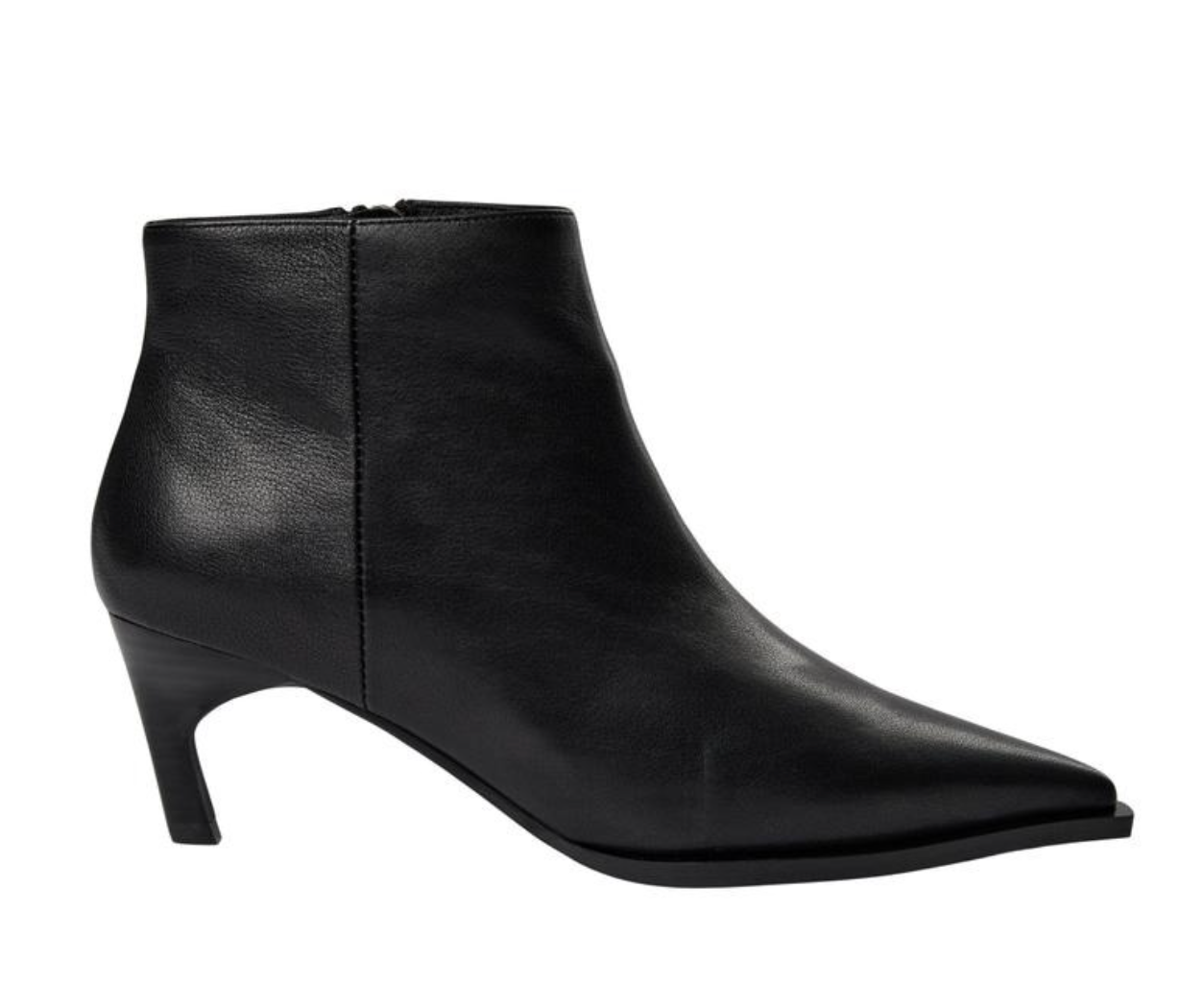 the ESSENTIALS bootie, black leather