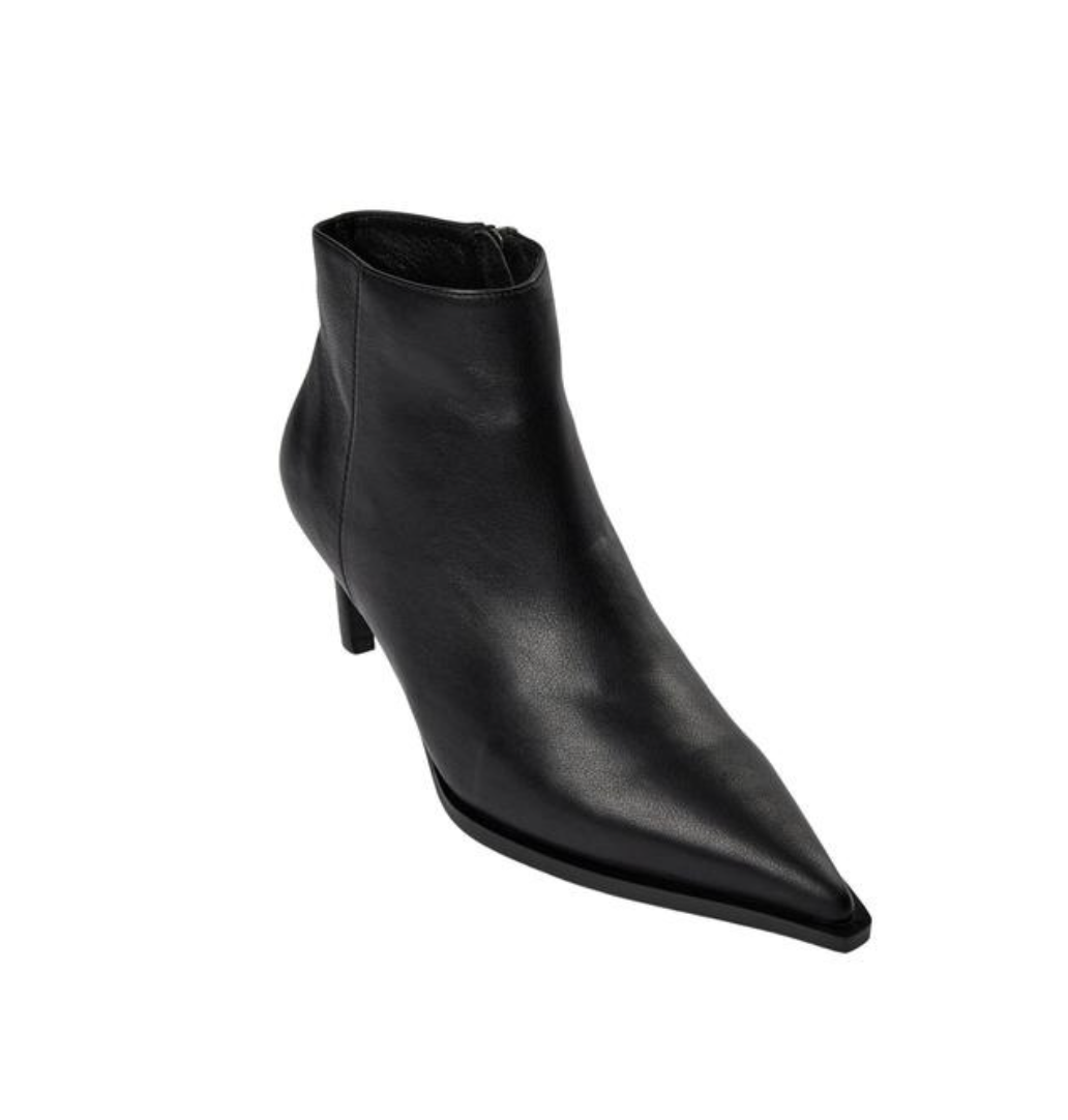 the ESSENTIALS bootie, black leather