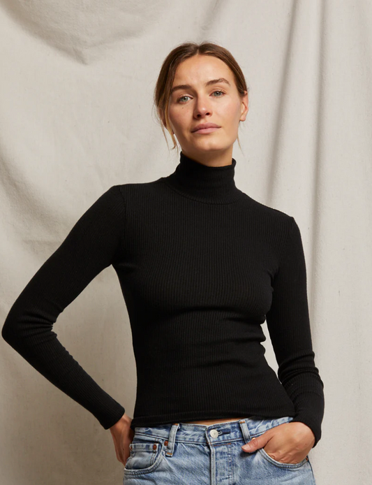 the NOELLE rib turtleneck, true black